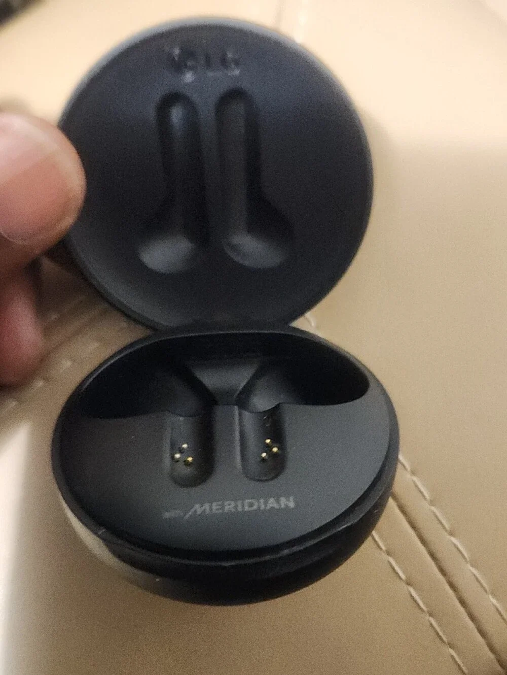 LG Black True Wireless Earbuds with Charging Case